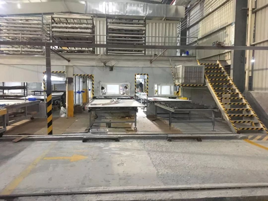 鵬翔石英石事業(yè)部——配料區(qū)