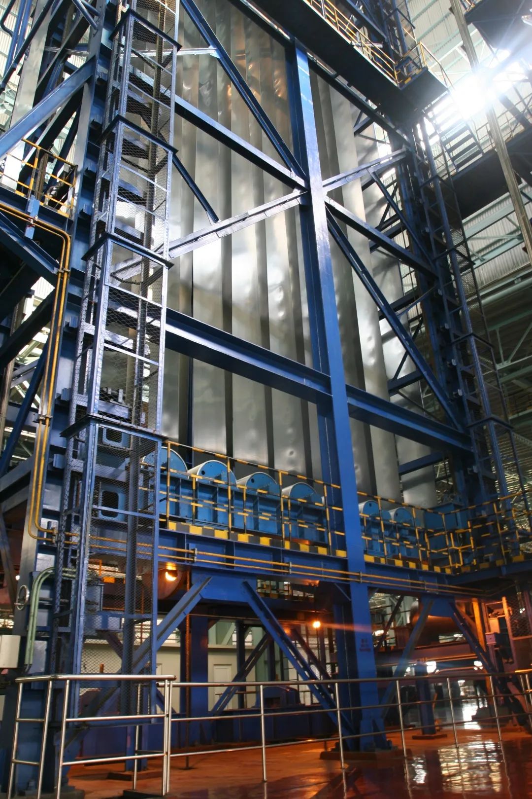 攀鋼釩連續(xù)創(chuàng)造新紀(jì)錄